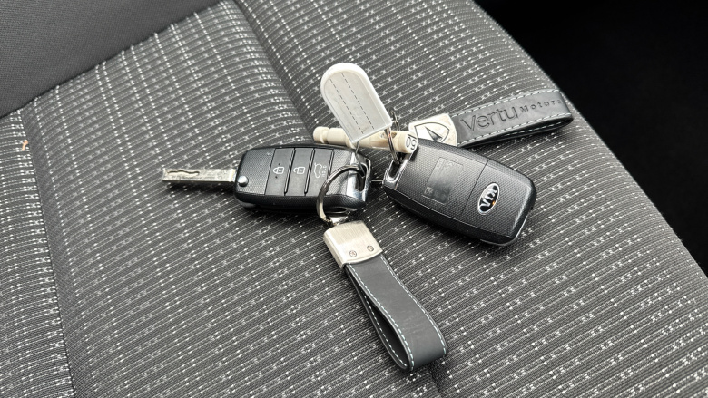 Kia Stonic 1.4 MPi 2 5dr Petrol Estate